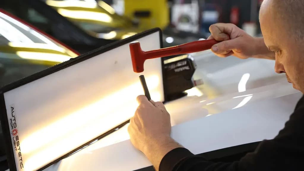 Steinschlagschutzfolie in München für Ihr Leasingfahrzeug – ROYAL GLANZ bietet professionelle Leasing Auto Aufbereitung