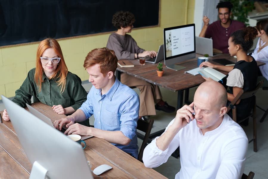 Unabhängige Beauftragte für digitales Reputationsmanagement