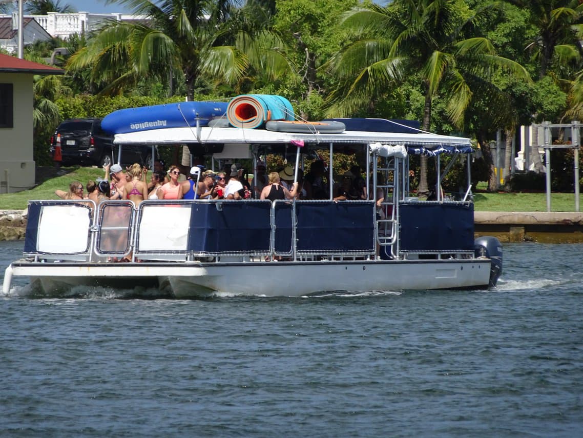 Die mediterrane Lebensweise genießen mit Yachtcharter in Griechenland